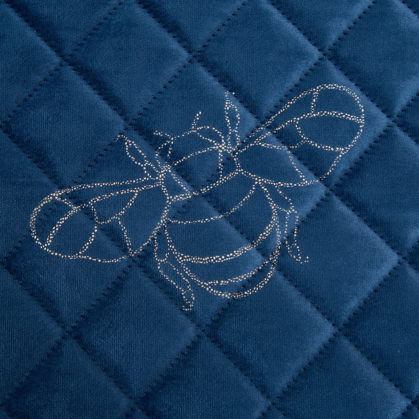 STELA velvet bedspread with bee motif