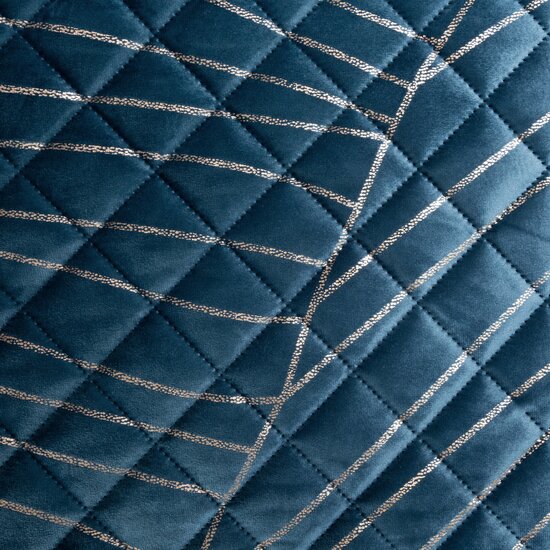 Velvet bedspread with banana leaf motif